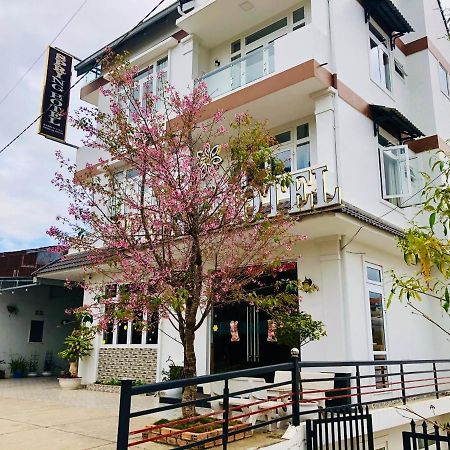 Spring Hotel Da Lat Exterior photo